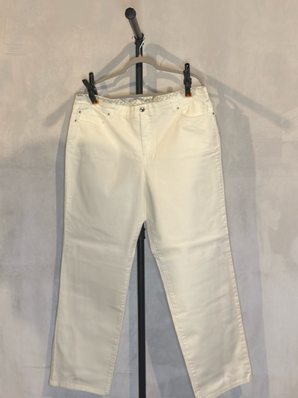 JM Collection White Straight‑Leg Jeans Size 18W Like New